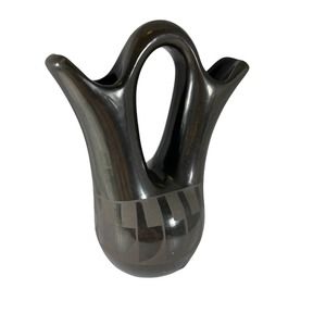 Roberta Naranjo Santa Clara black pottery wedding vase.